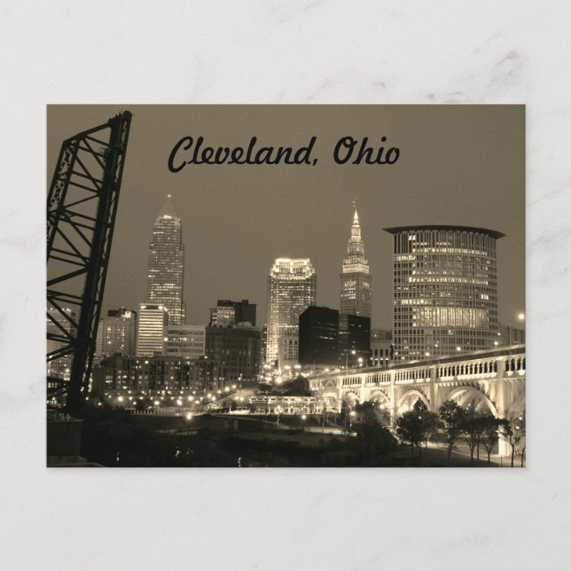Cleveland Ohio Sepia Skyline Night Postkarte (Vorderseite)