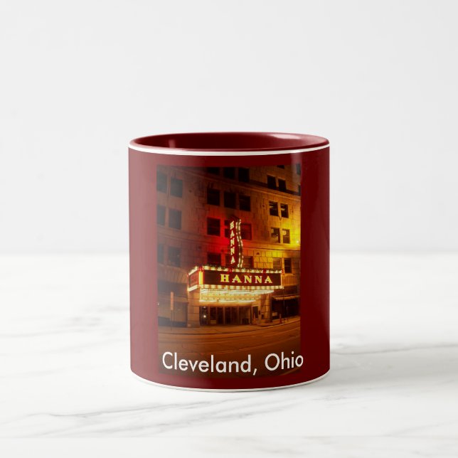 Cleveland, Ohio Zweifarbige Tasse (Mittel)