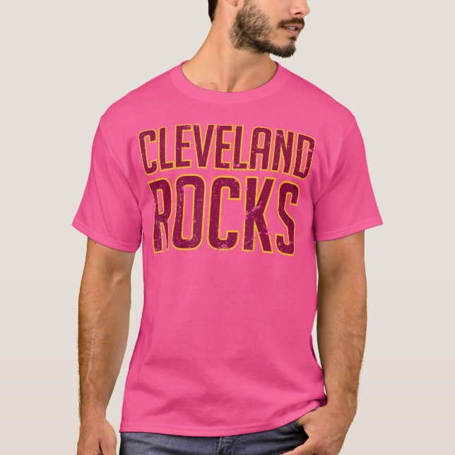 Cleveland Rocks Distressed Style Shirt (Vorderseite)