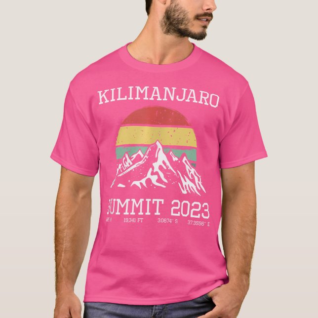 Climbed Kilimanjaro Summit 2023 Wanderung Tansania T-Shirt (Vorderseite)