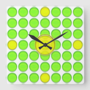 Clock - Green and Yellow dots Quadratische Wanduhr