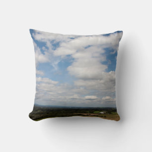 Cloud durch Cheshire Postcard Kissen
