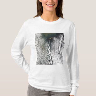 Cloud-Vorstöße von Cheju Do, Südkorea T-Shirt