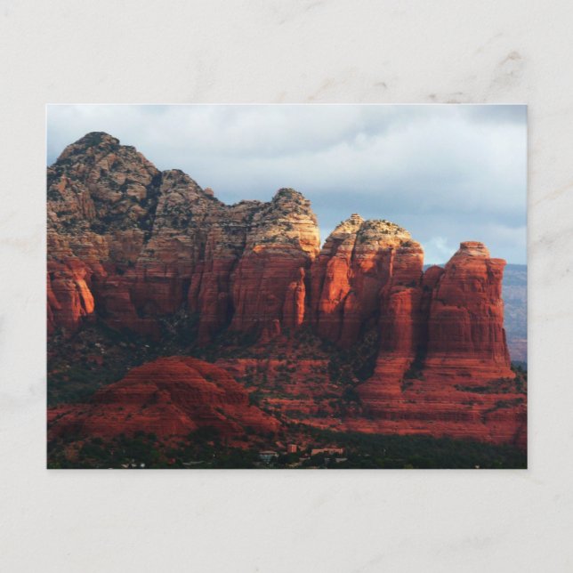 Cloudy Coffee Pot Rock in Sedona Arizona Postkarte (Vorderseite)