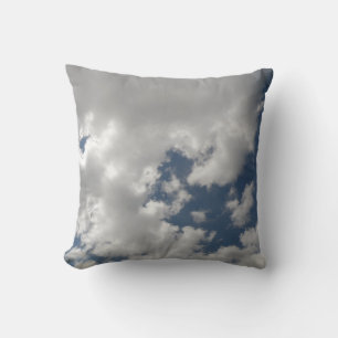 Cloudy Skies Pillow Kissen
