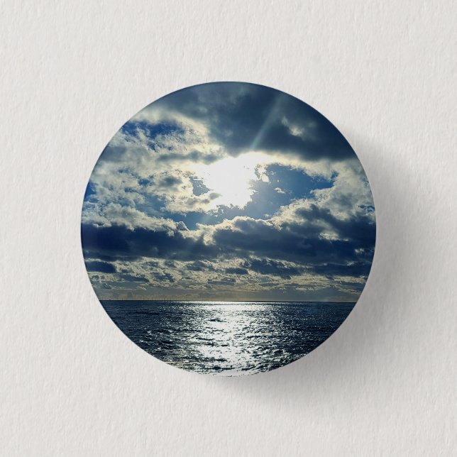 Cloudy Sky in Brighton Seafront Button (Vorderseite)