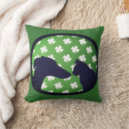Clover Friends Throw Pillow Kissen