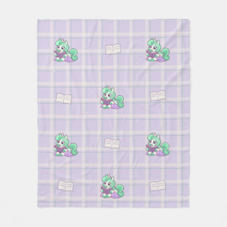 Clover Reading Unicorn und Bücher Cozy Muster Fleecedecke