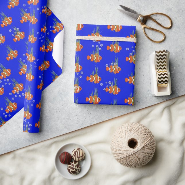 Clownfisch in Blasen und Seetang Geschenkpapier (Kunsthandwerk)