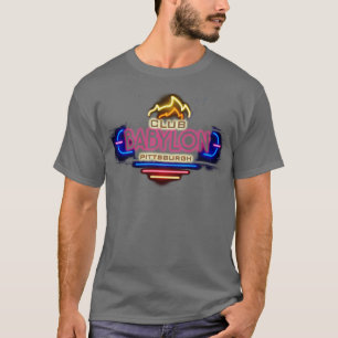 Club Babylon von Que als Folk T-Shirt