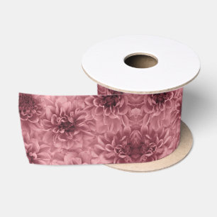 Cluster von Light Mauve Dahlias Floral Satinband