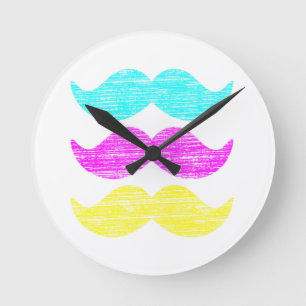 CMY Mustaches (Letterpress style) Runde Wanduhr