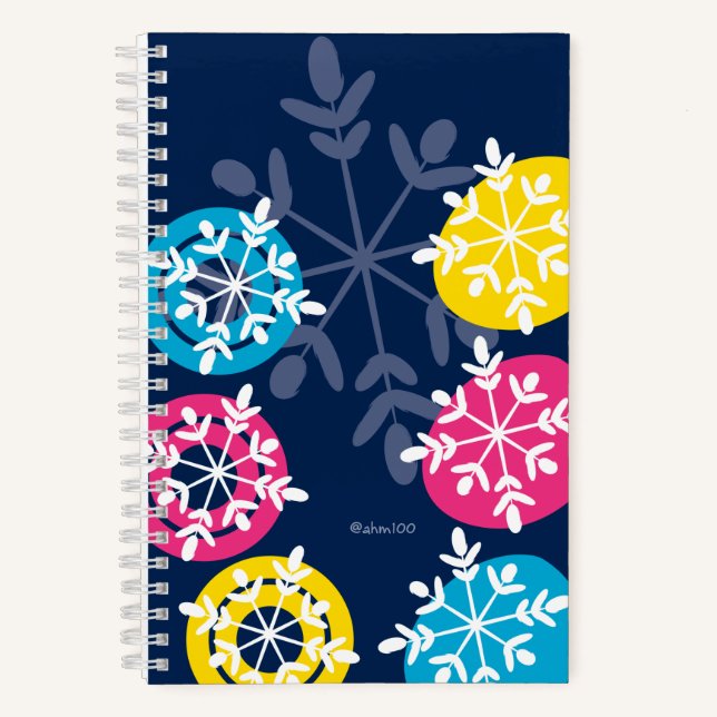 CMYK Snowflakes on Blue Notizbuch (Vorderseite)