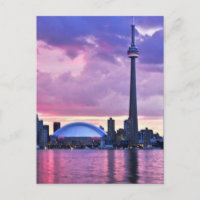 CN Tower : Aussicht von der Innenstadt Torontos