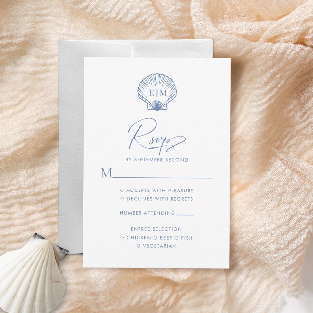 Coastal Blue Seashell Monogram Wedding RSVP Karte (Von Creator hochgeladen)