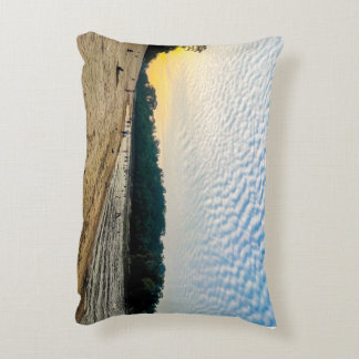 Coastal Dreams Pillow - Blue Skies and Serene Wave Dekokissen