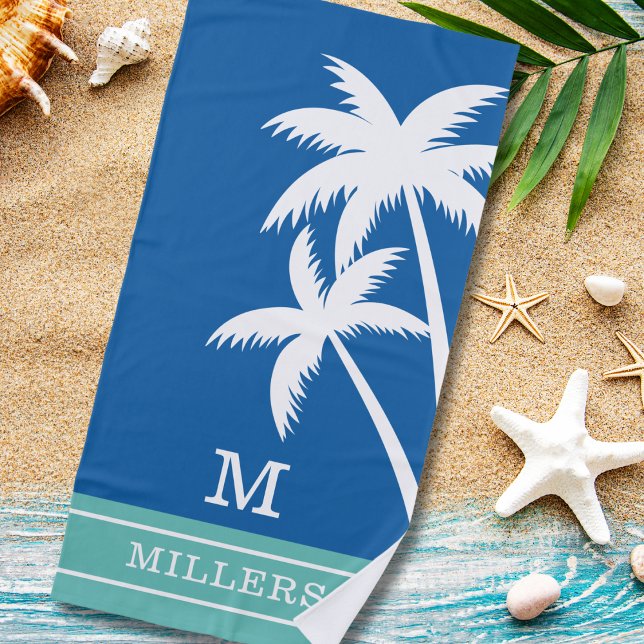 Coastal Palm Trees Monogram Family Name Blue Green Strandtuch (Von Creator hochgeladen)