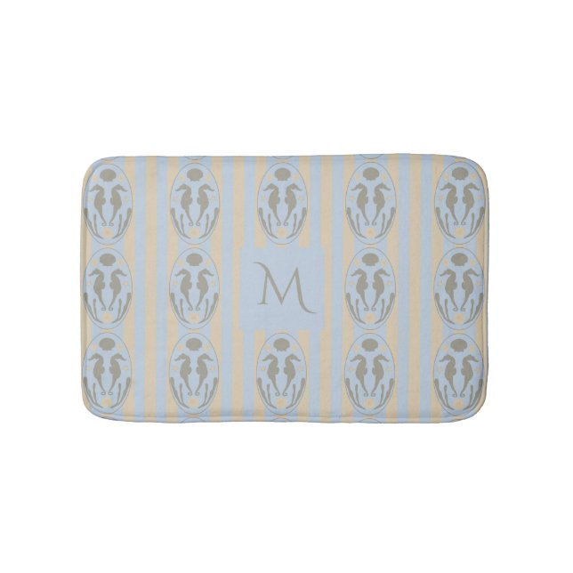 Coastal Seahorse Cameo Blue Cream Strip Monogram Badematte (Vorderseite)