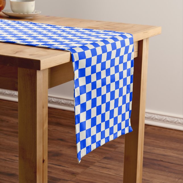 Cobalt and cream checkerboard pattern kurzer tischläufer (Beispiel)