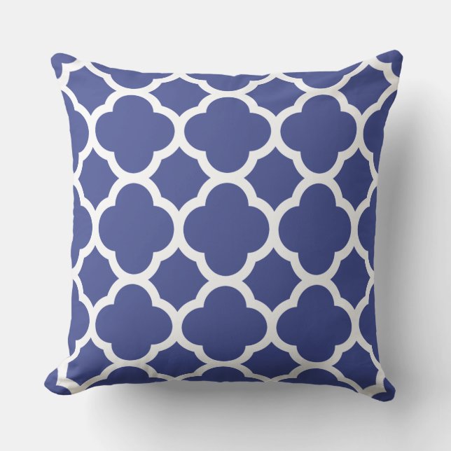 Cobalt Blue Quatrefoil Pattern Kissen (Vorderseite)