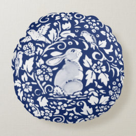 Cobalt Blue Rabbit Bird Floral Chinoiserie Dedham  Rundes Kissen