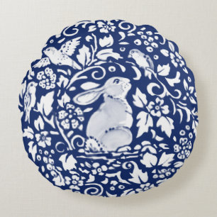Cobalt Blue Rabbit Bird Floral Chinoiserie Dedham Rundes Kissen
