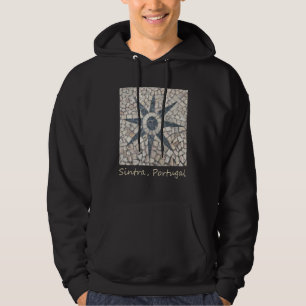Cobblestone Sun auf den Straßen von Sintra Portuga Hoodie