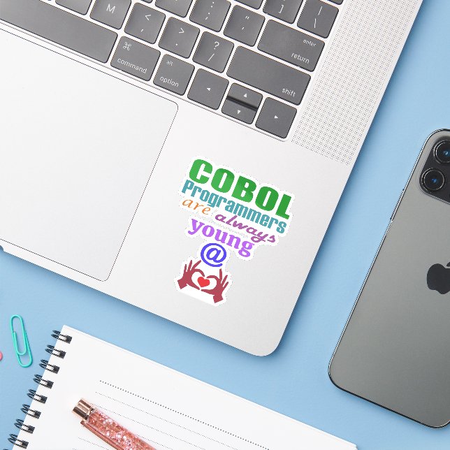 Cobol-Programmierer sind immer jung im Herzen Aufkleber (Laptop mit iPhone)