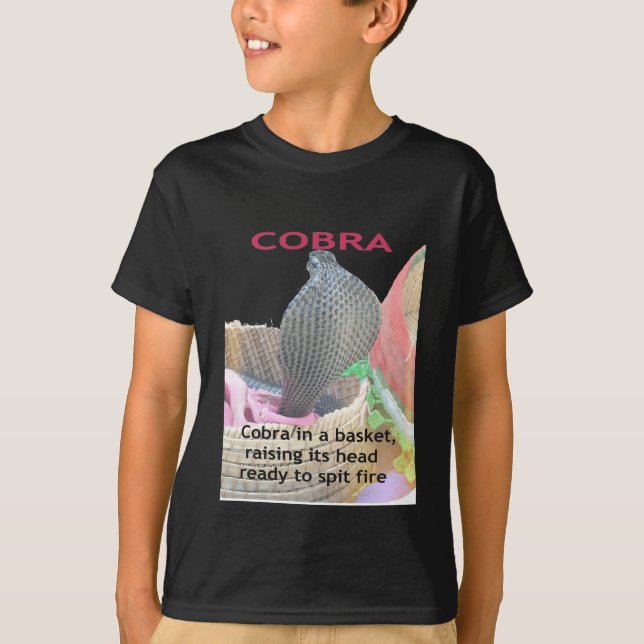Cobra in Basket Art Print T-Shirt (Vorderseite)