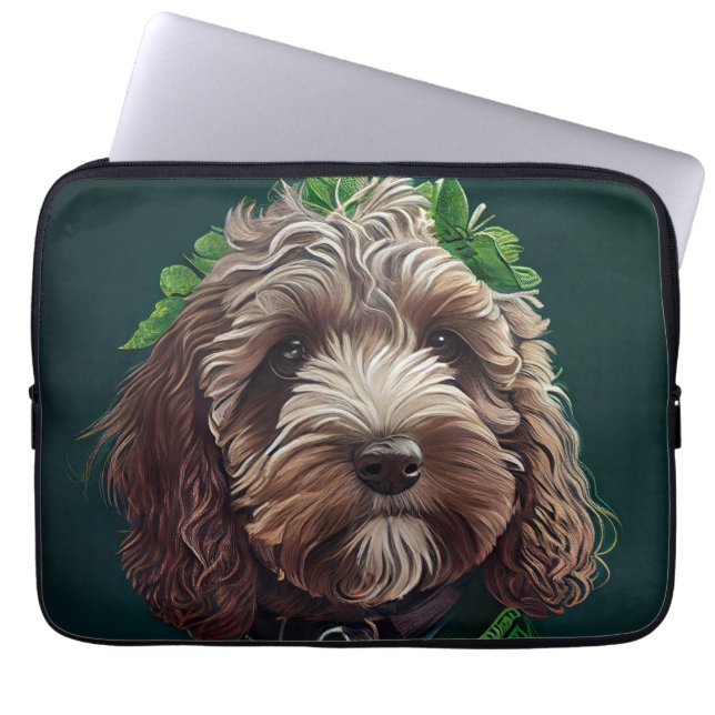 Cockapoo Hund in St. Patrick's Day Dress Laptopschutzhülle (Vorderseite)