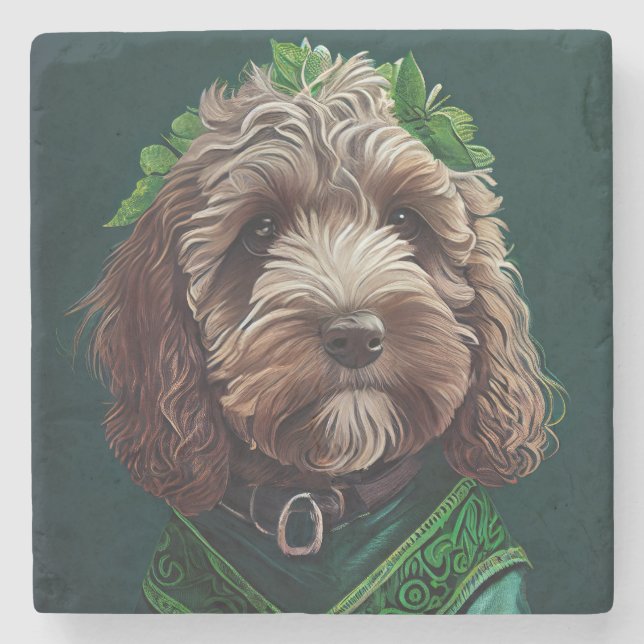 Cockapoo Hund in St. Patrick's Day Dress Steinuntersetzer (Vorderseite)