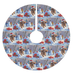 Cocker Spaniel läuft in Schnee mit Weihnachtshut Polyester Weihnachtsbaumdecke