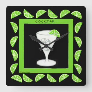 Cocktail Retro Drink Green Limes auf schwarz Quadratische Wanduhr