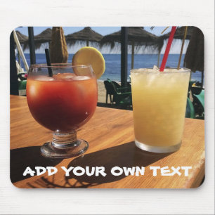 Cocktails am Meeresbenutzertext Mousepad