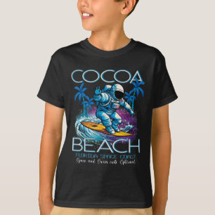Cocoa Beach Florida Tor zum Weltraum Surfen Astro T-Shirt