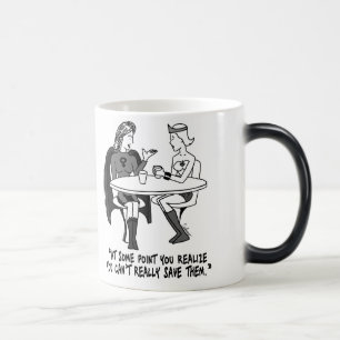 Codependent Superheroines, die Tasse verwandeln