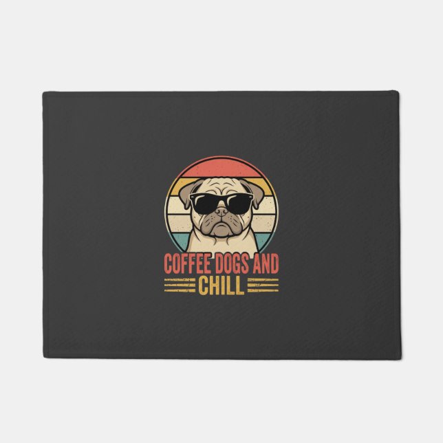 Coffee Dogs und Chill Retro Pug Fußmatte (Vorderseite)