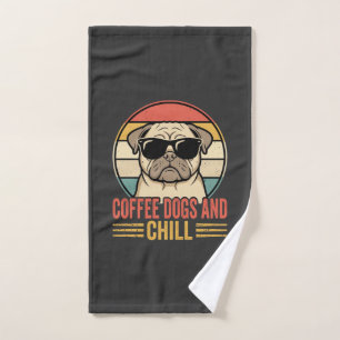 Coffee Dogs und Chill Retro Pug Handtuch