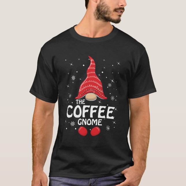 Coffee Gnome Family - Weihnachten Weihnachtsgesche T-Shirt (Vorderseite)