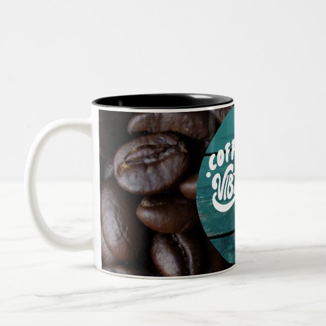 Coffee Vibes Zweifarbige Tasse (Links)