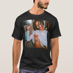 Coi Leray Tapestry   T-Shirt