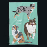 Collage of Autralian Shepherds Aussie Dogs Geschirrtuch<br><div class="desc">Dieses Küchentuch zeigt realistische Stilbilder von drei australischen Hirten oder Aussies. Die Hunde sind Set vor einem minzgrünen Hintergrund. Das Handtuch hat eine Stelle,  um einen Namen oder anderen benutzerdefinierten Text in weißer Schrift hinzuzufügen.</div>