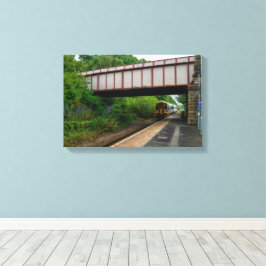 Colne Bound Train Leaving Burnley Barracks Railway Leinwanddruck