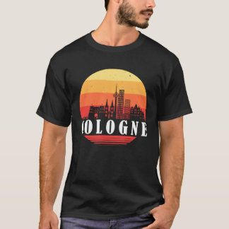 Cologne Skyline in Retro Vintage Style T-Shirt
