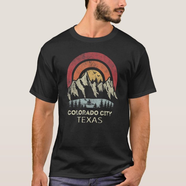 Colorado City Texas Mountain Sunset Sunrise Kayaki T-Shirt (Vorderseite)