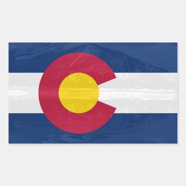 Colorado-Flagge mit Berghintergrund Rechteckiger Aufkleber (Vorderseite)