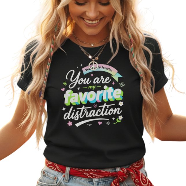 Colorful 3D Favorite Distraction Pop Art T-Shirt (Von Creator hochgeladen)