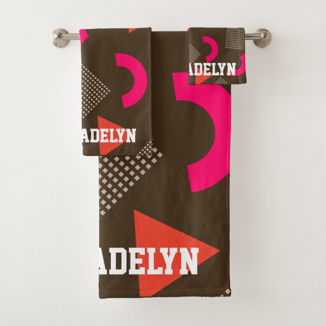 Colorful Brown Orange Geometric Personalized Name  Badhandtuch Set (Insitu)