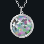 Colorful Confetti Bokeh Dots Versilberte Kette<br><div class="desc">Ein fröhliches,  gepunktetes grafisches Design,  ideal,  um eine aufgeblasene Wärme in den Urlaub und Party stationär zu bringen,  zusammen mit all Ihren Wohngestaltung und Geschenk-Auswahl. Viel Spaß!</div>