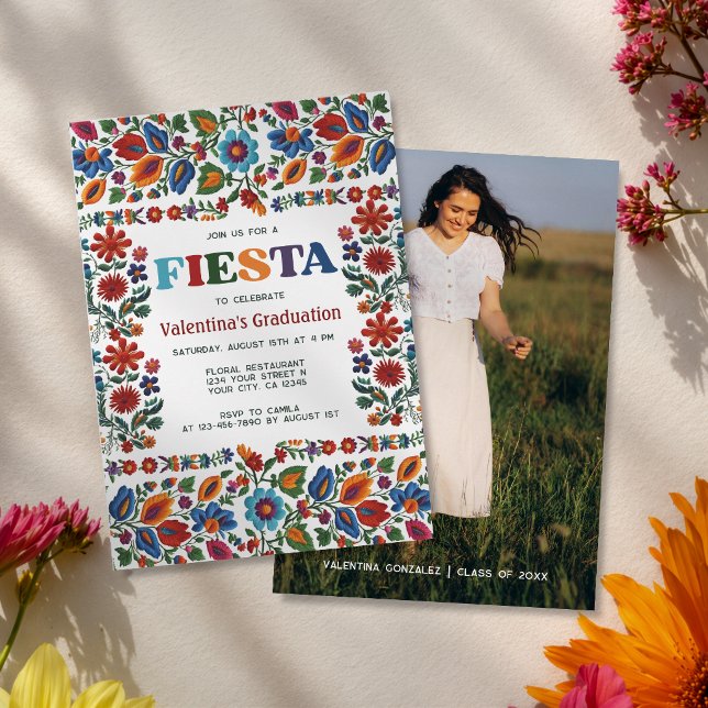 Colorful Fiesta Floral Photo Graduation Party Einladung (Von Creator hochgeladen)